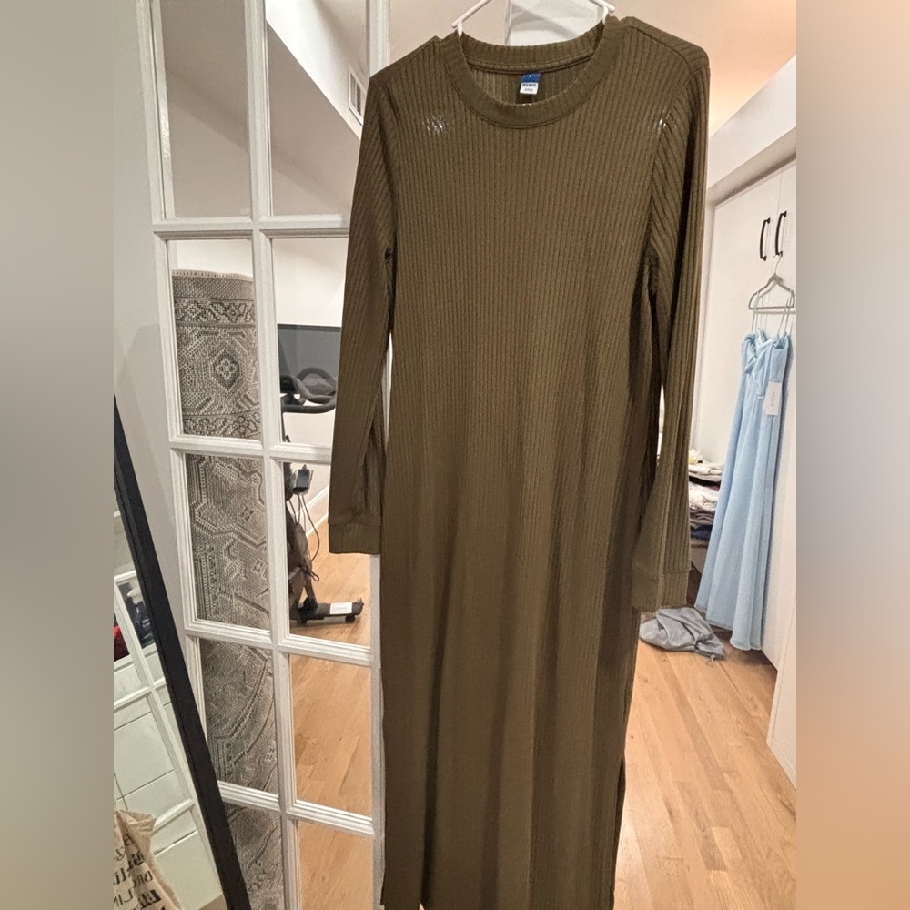 Old Navy Olive Long Sleeve Dress